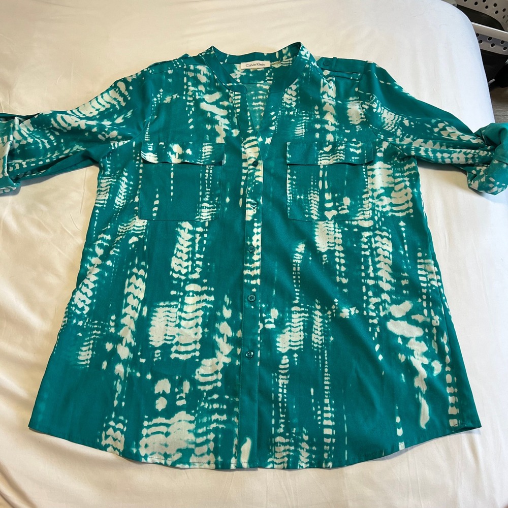 Calvin Klein Teal Tie Dye Roll Tab Sleeve Button Front Blouse LGU boho